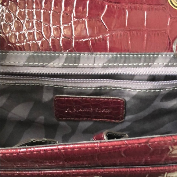 Anne Klein croc embossed clutch purse - Picture 4 of 8